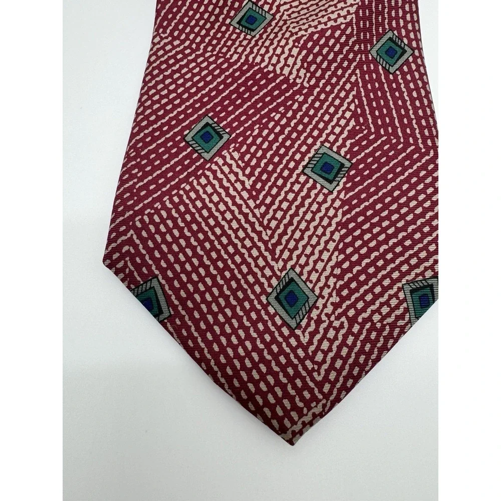 Regatta 80 Men's Neck Tie Red Geometric Diamond Pattern Classic Business Tie